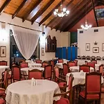 Village & By Zante Plaza (adults Only) מלון