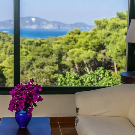 Village & By Zante Plaza (adults Only) מלון