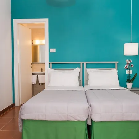 Village & By Zante Plaza (adults Only) מלון