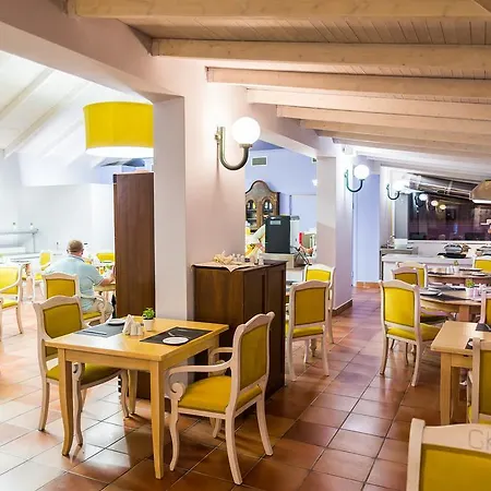 מלון Village & By Zante Plaza (adults Only) קרי