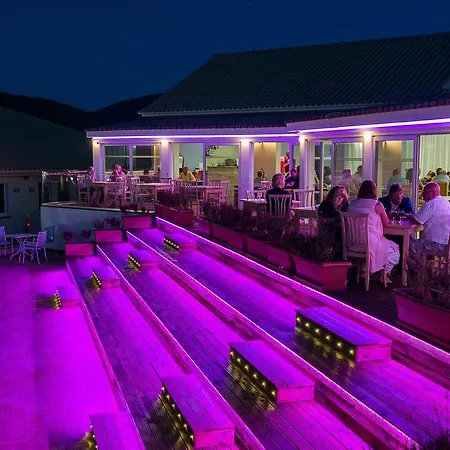 מלון Village & By Zante Plaza (adults Only) קרי