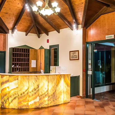 Village & By Zante Plaza (adults Only) מלון