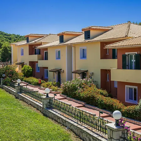 Village & By Zante Plaza (adults Only) מלון